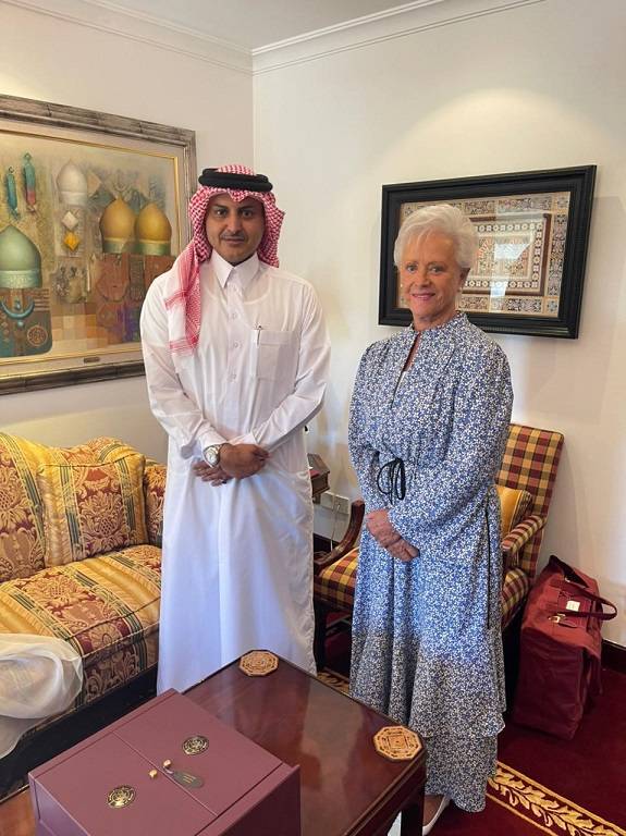 الأميرة منى الحسين تلتقي السفير القطري سعود آل ثاني 