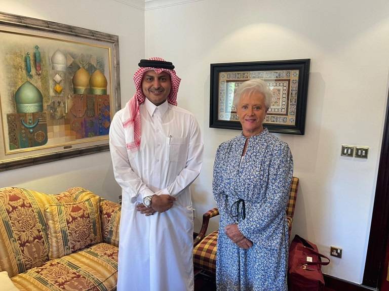 الأميرة منى الحسين تلتقي السفير القطري سعود آل ثاني 