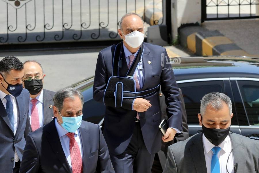 الخصاونة من “الأراضي”: نريد إزالة أي عقبات بيروقراطية