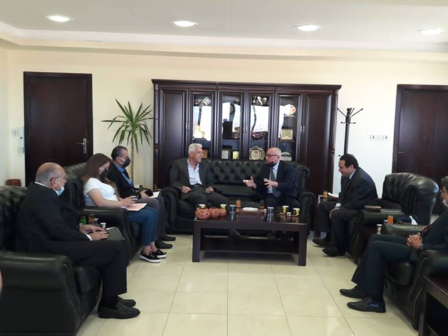 وزير الأشغال يجري جولة ميدانية تفقدية لعدد من المشاريع في البترا ووادي موسى