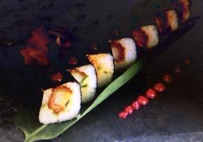 مقهى ومطعم أيدن كافيه  بالجرف يستقبل زواره بأجواء خاصة ومأكولات شهية