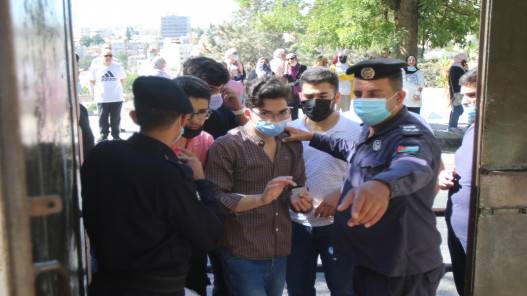 172443 طالبا وطالبة يختتمون اليوم امتحان التوجيهي