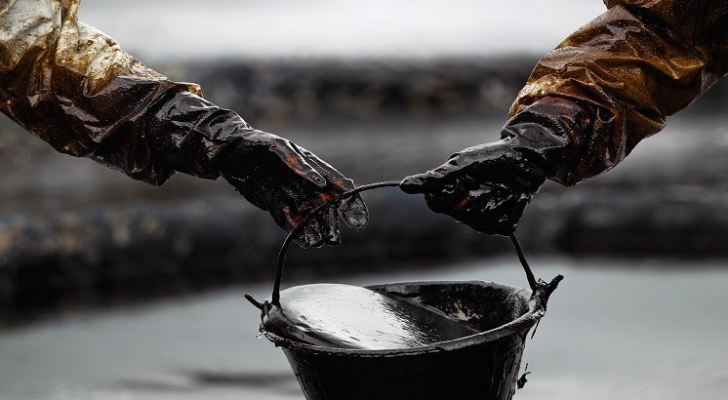 السعودية والإمارات تتوصلان إلى حل وسط حول إنتاج النفط