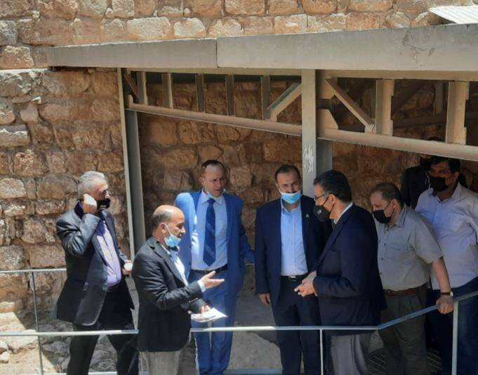 وزير السياحة يطلع على الموقع المقترح لإنشاء متحف مأدبا الإقليمي