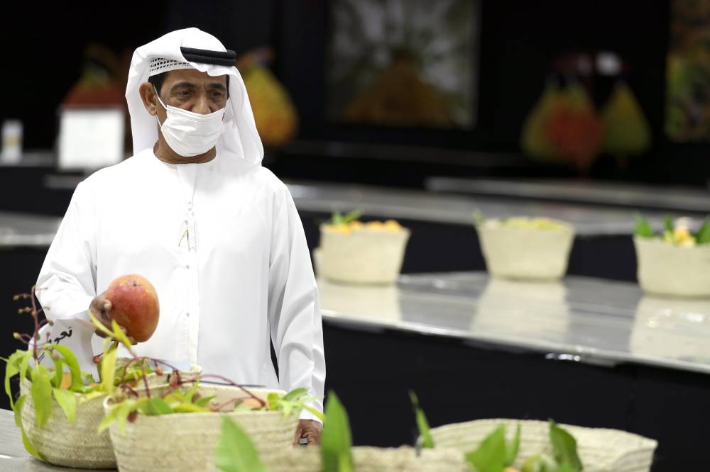 106 كلغ وزن أكبر عذج في مهرجان ليوا للرطب بدورته 17