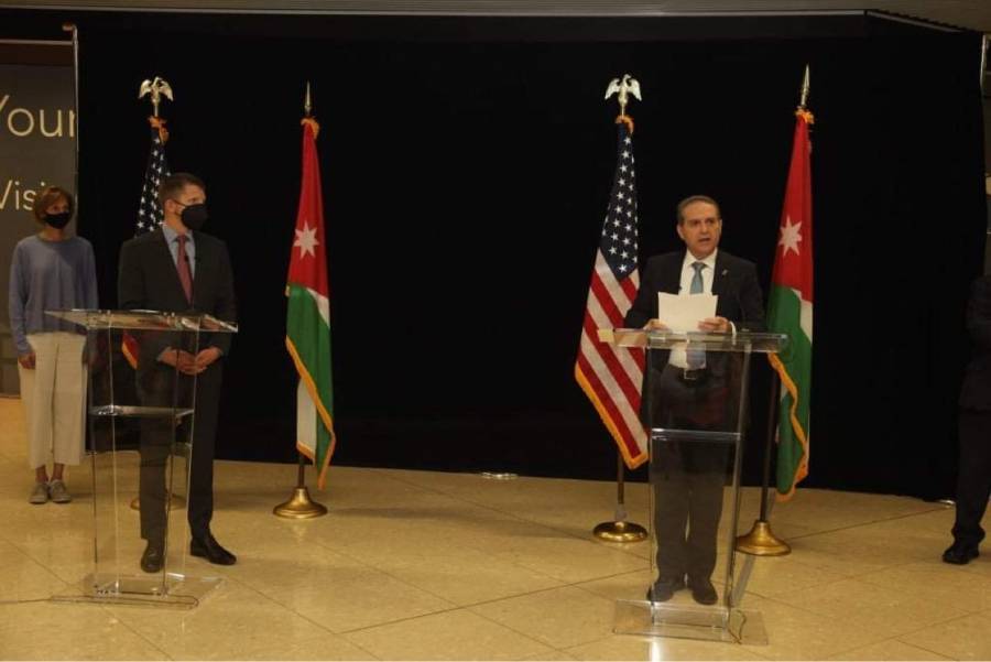 وزير الصحة: شحنة لقاحات كورونا الأميركية سـتُسهم في دعم الحملة الوطنية للتطعيم