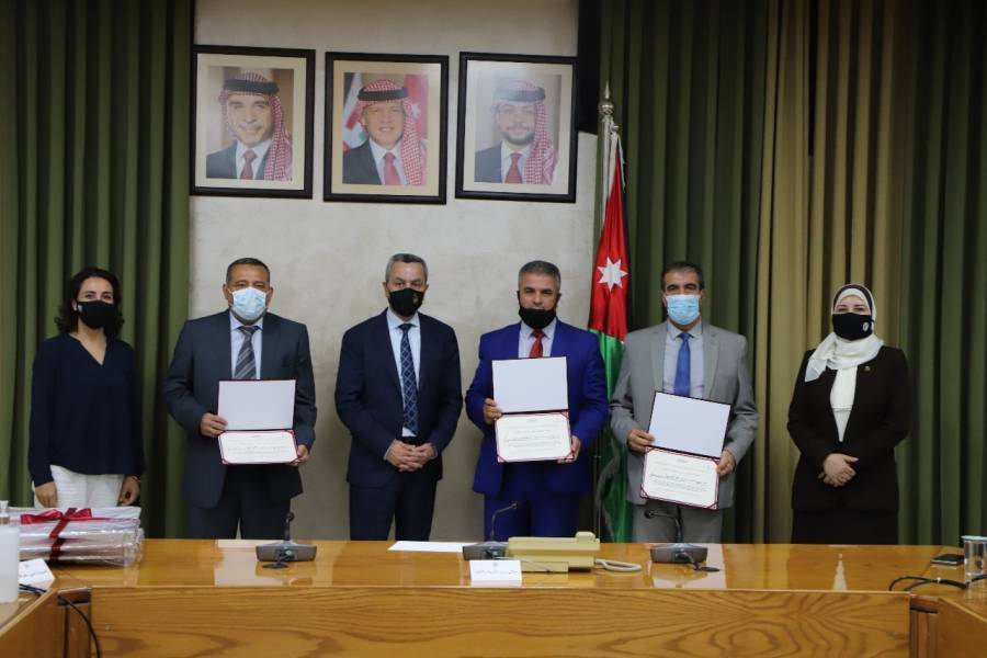 وزير التربية يكرم مديريات التربية والتعليم الفائزة بجائزة المديريات الداعمة للتميز في دورتها الأولى