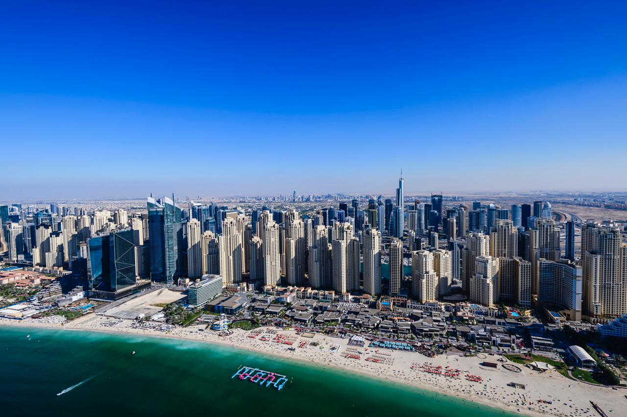 دبي تحافظ على مكانتها الرائدة كوجهة أولى لتقديم أفضل التجارب السياحية في العالم