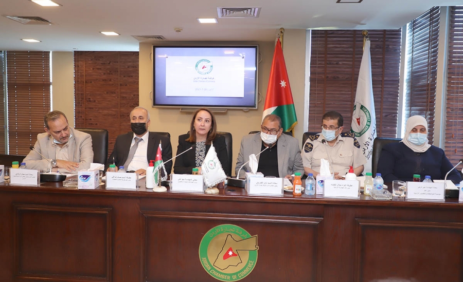 تجارة الأردن تطرح قضايا القطاع أمام وزيرة الصناعة