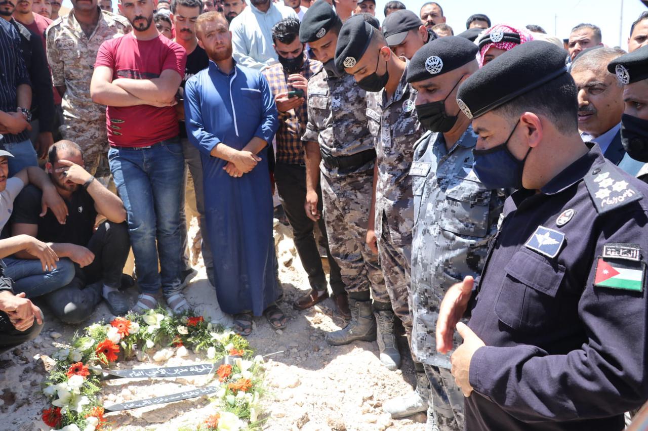 مديرية الامن العام تشيع جثمان المرحوم الشرطي عبدالحافظ حسن البطوش 
