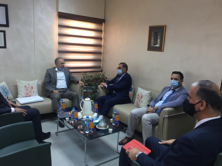 المفوض العام لحقوق الإنساني يستقبل السفير الأفغاني