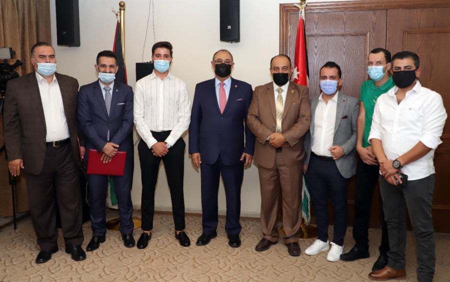 دودين يرعى حفل تخريج المشاركين في برنامج الإعلام الشامل في هيئة الاعلام