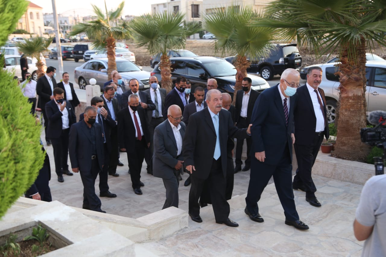 محمد خليل المعاني مبارك الخطوبة