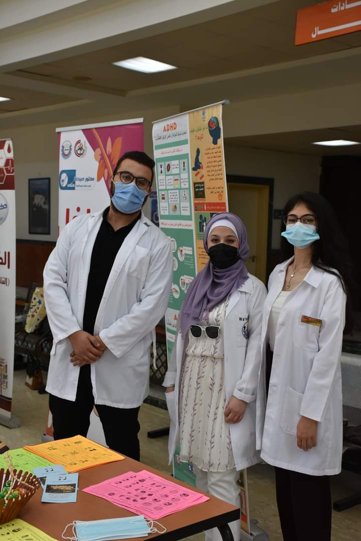 كلية الصيدلة بجامعة العلوم والتكنولوجيا تنفذ حملة توعوية داخل حرم مستشفى الملك المؤسس  