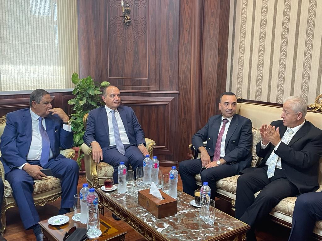 السفير العضايلة يزور مجموعة إيفرجرو كنموذج للتعاون الاقتصادي بين الأردن ومصر 
