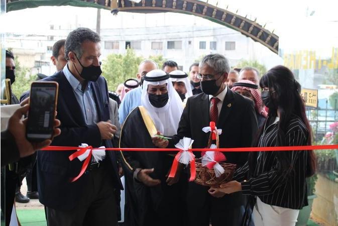 وزير السياحة والآثار يفتتح مركز زوار عجلون 