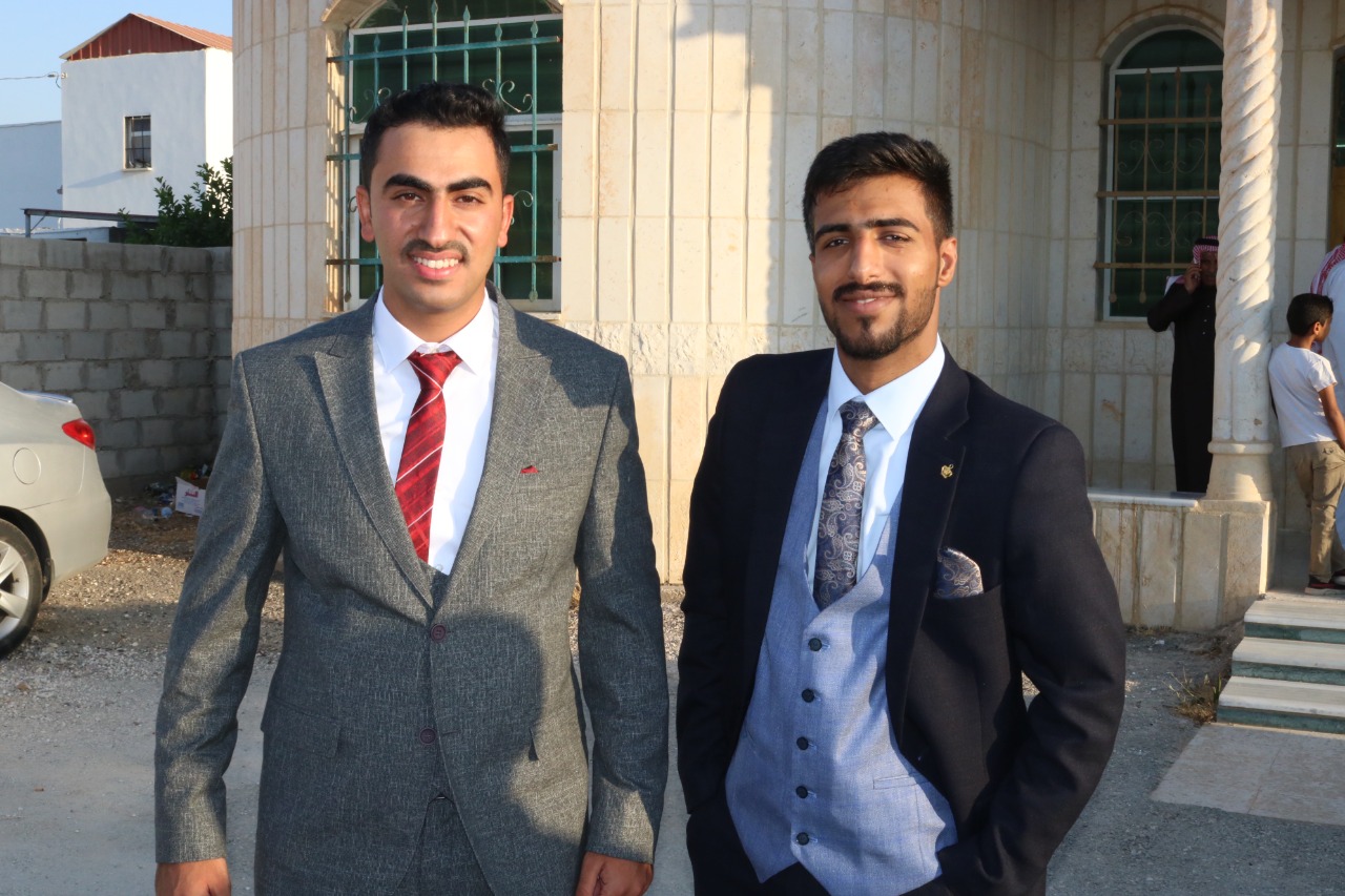 الخريشا طلب والسرحان أعطى 