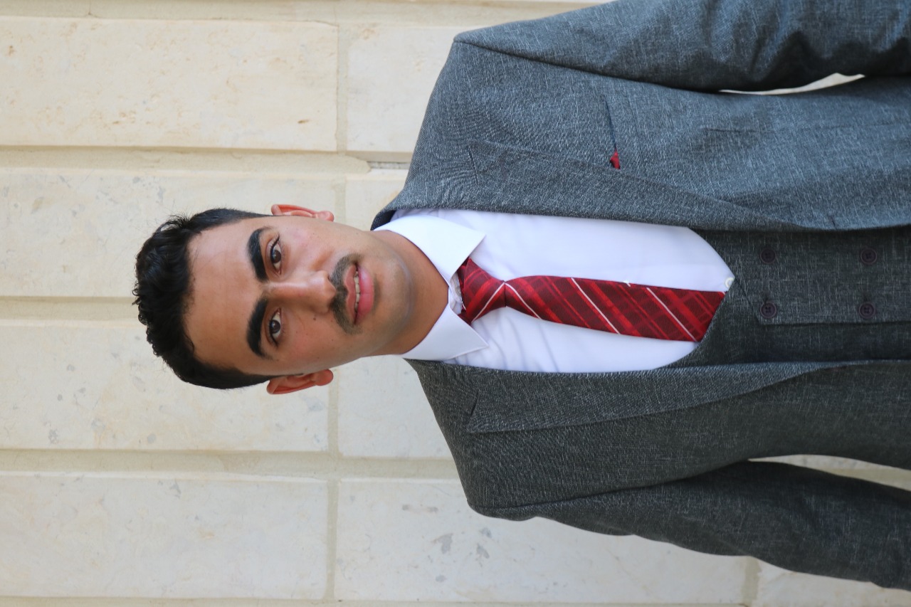 الخريشا طلب والسرحان أعطى 