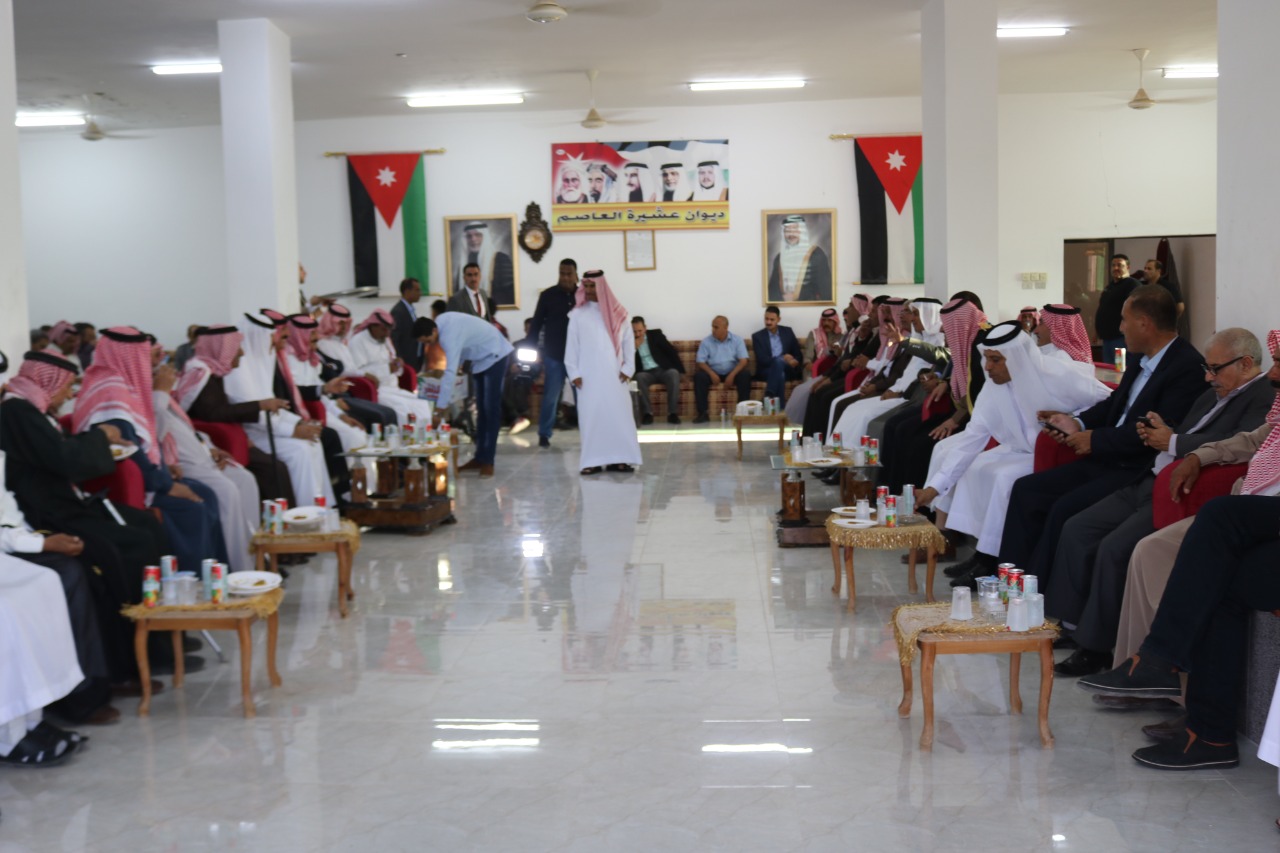 الخريشا طلب والسرحان أعطى 