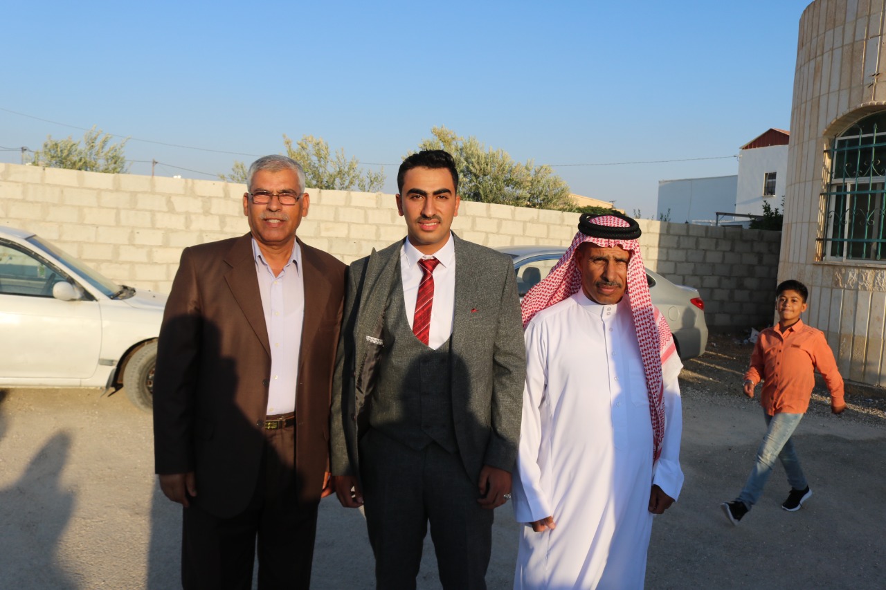 الخريشا طلب والسرحان أعطى 