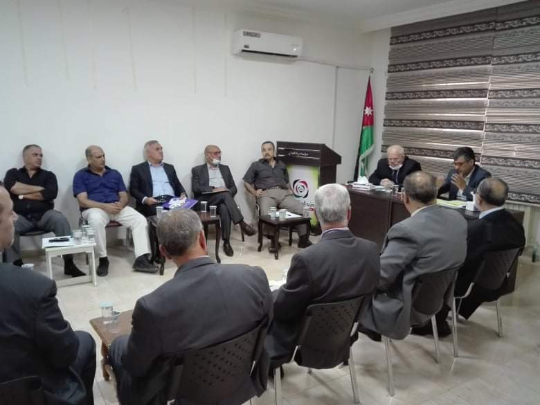 احزاب سياسية تناقش تعديلات قانونها مع رئيس لجنة الاحزاب