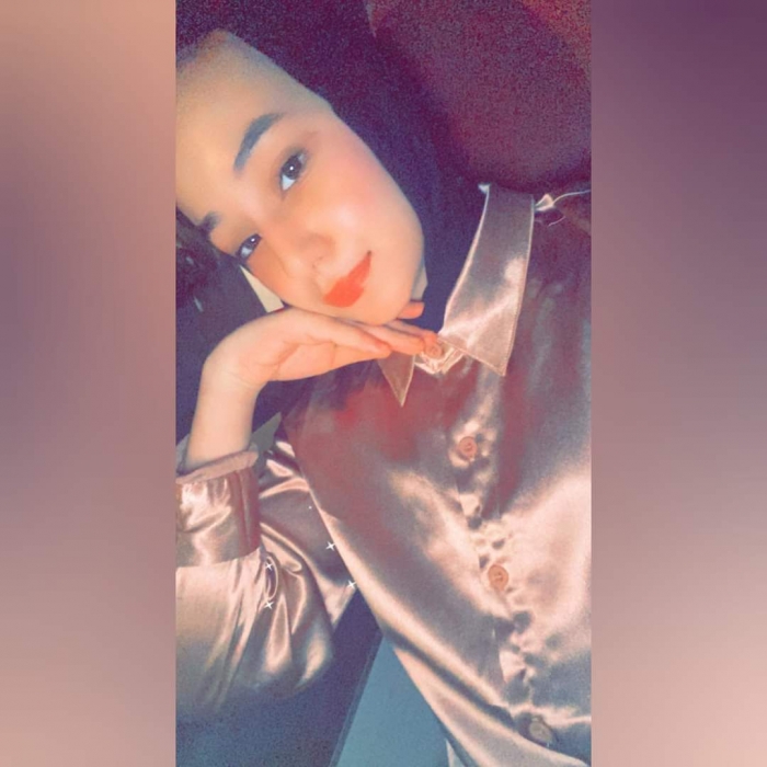 الزميل حمزة بديوي العتوم يهنئ ابنة شقيقته دانيا قعوار بمناسبة نجاحها في الثانوية العامة