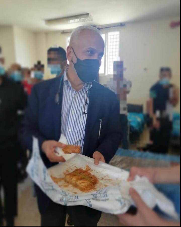 وزير التنمية الاجتماعية يهنئ منتفعين من خدمات الوزارة بنجاحهما في الثانوية العامة 