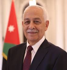 العيسوي ينقل تعازي الملك لآل الكباريتي