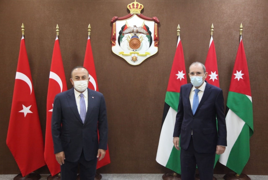 الصفدي يستقبل نظيره التركي لبحث سبل تعزيز العلاقات الثنائية المتميزة بين البلدين، ومناقشة المستجدات الإقليمية والدولية ذات الاهتمام المشترك