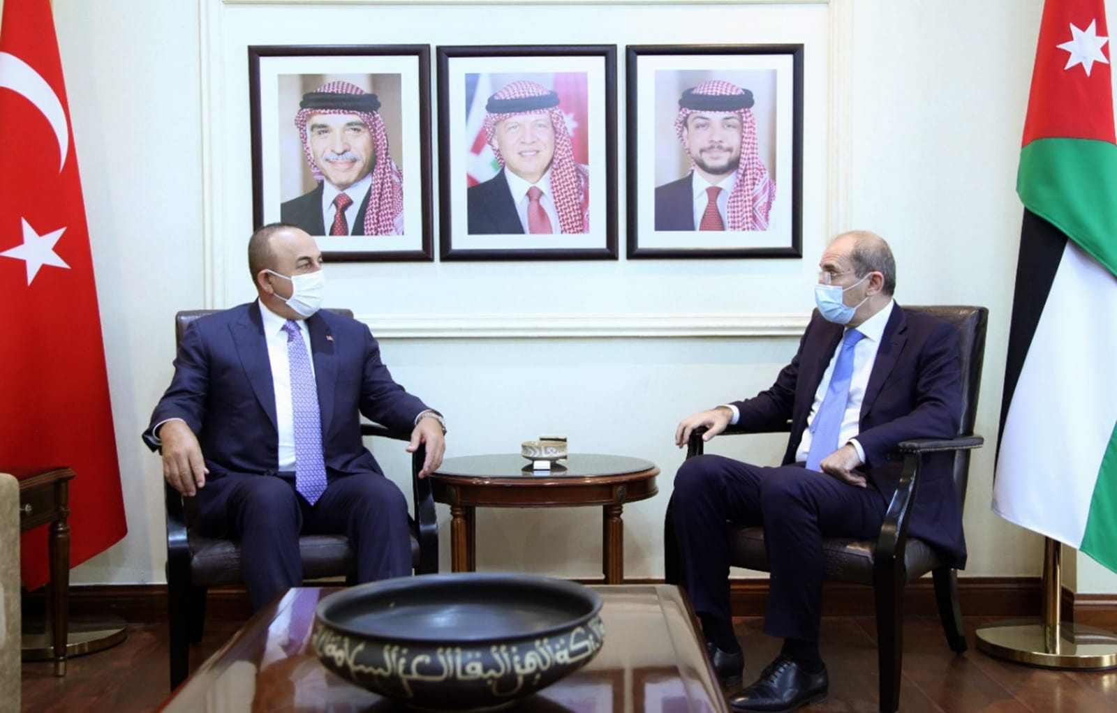 الصفدي يستقبل نظيره التركي لبحث سبل تعزيز العلاقات الثنائية المتميزة بين البلدين، ومناقشة المستجدات الإقليمية والدولية ذات الاهتمام المشترك