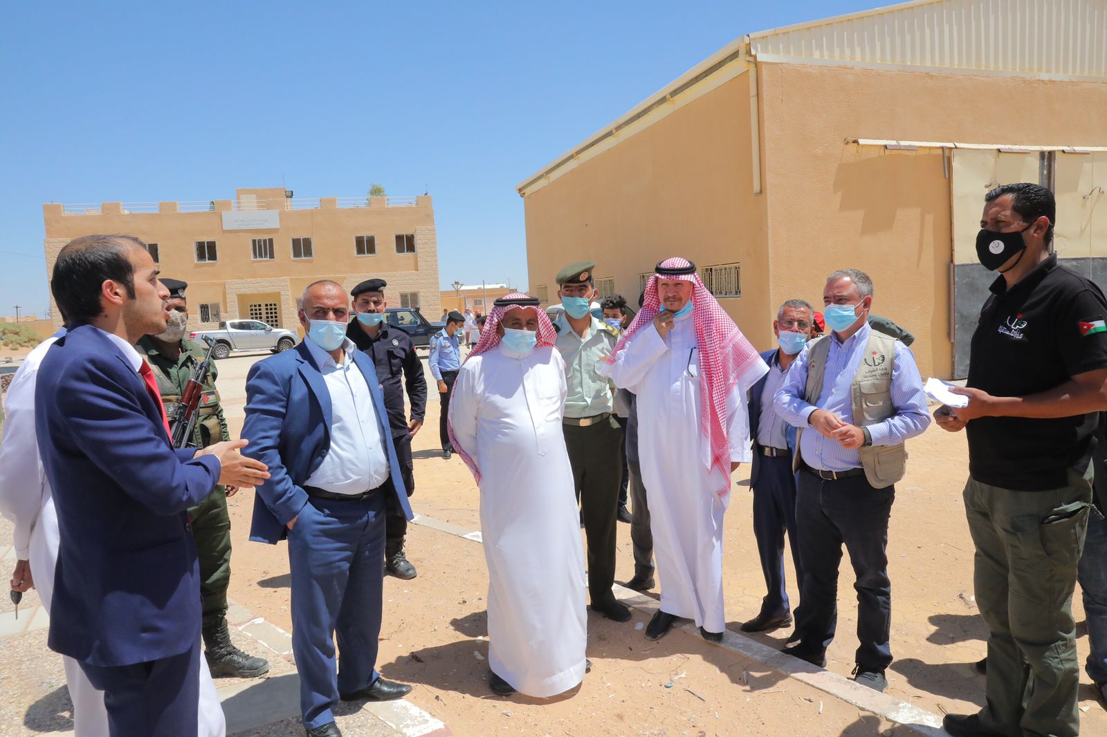 وزير الشباب يكرّم شباب إلك وفيد في معان