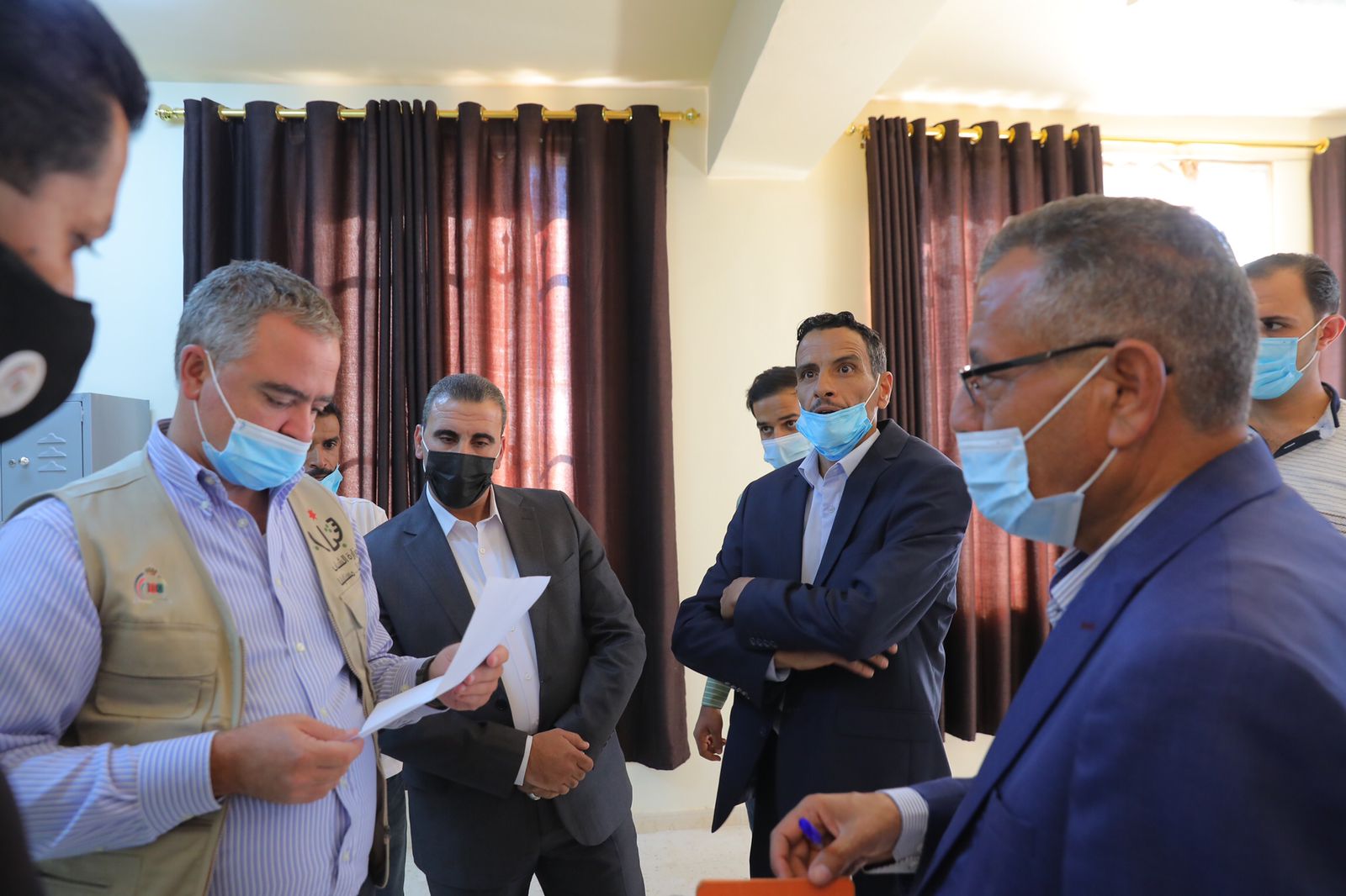 وزير الشباب يكرّم شباب إلك وفيد في معان