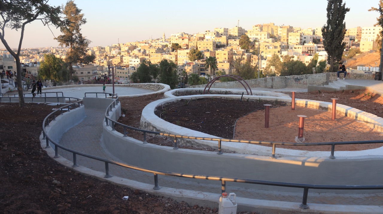 إفتتاح حديقة محمود القضاة ضمن مشروع تحسين الظروف المعيشية في أحياء شرق عمان 