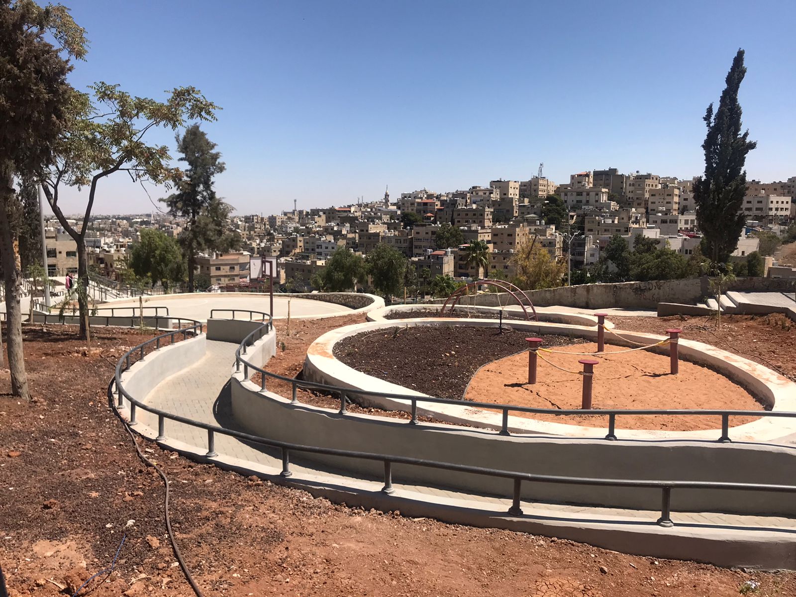 إفتتاح حديقة محمود القضاة ضمن مشروع تحسين الظروف المعيشية في أحياء شرق عمان 