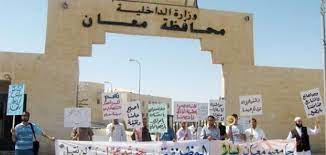 معان: تركيب أنظمة طاقة شمسية لمشروعات انتاجية وأسر فقيرة