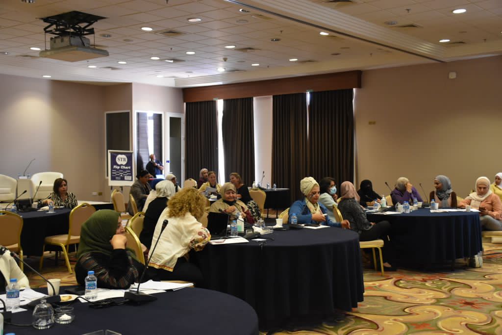 رئيسة الاتحاد النسائي تشارك في ورشة عمل حول حوار المنظمات النسائية مع اللجان المنبثقة عن اللجنة الملكية 