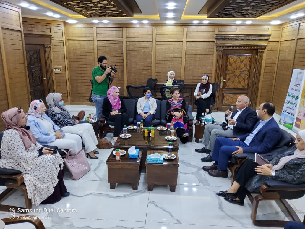 وفد من جمعية الجالية الأردنية في فرنسا يزور بلدية السلط 