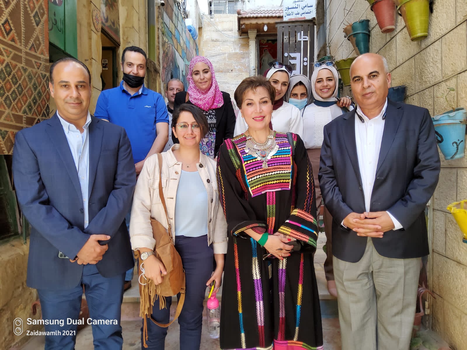 وفد من جمعية الجالية الأردنية في فرنسا يزور بلدية السلط 