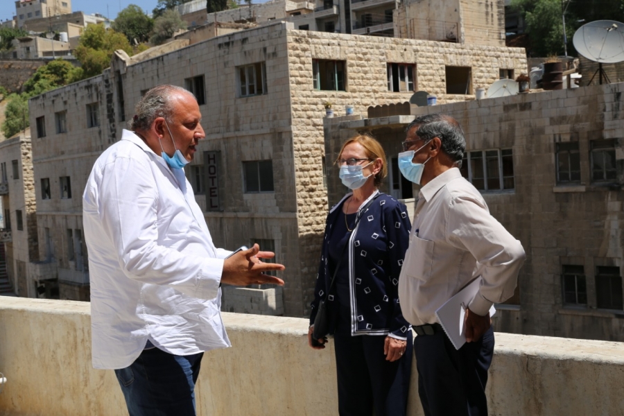 الأمين العام للكاريتاس الدوليّة يزور المملكة، ويشيد بدور كاريتاس الأردن