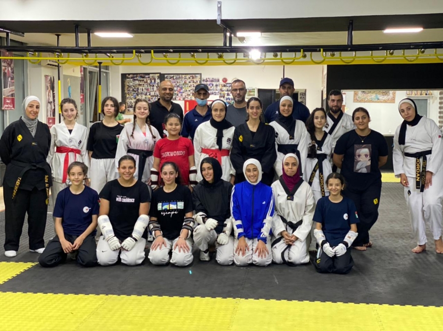 إقامة التدريب المشترك بين مركز الفوارس ومركز رايزن للقتال بين اللاعبات