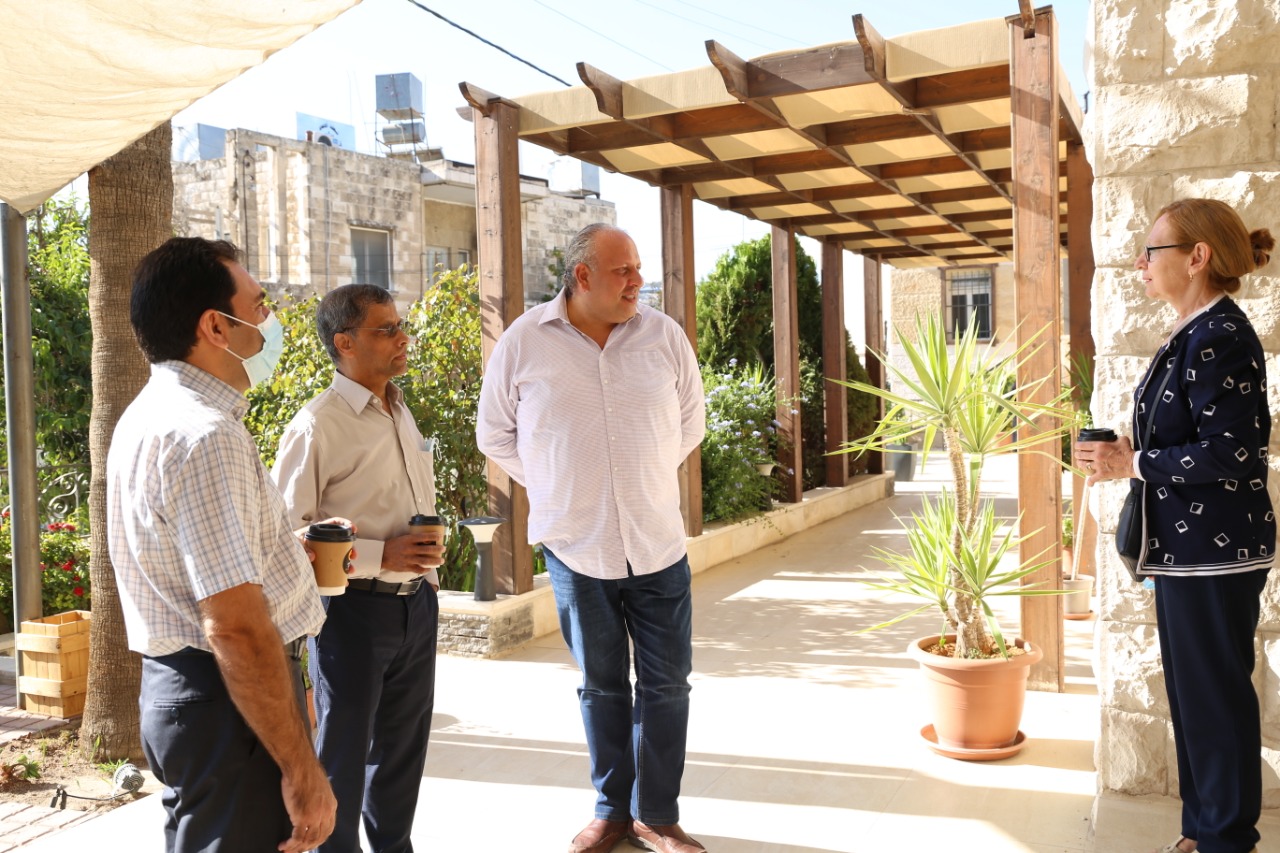 الأمين العام للكاريتاس الدوليّة يزور المملكة، ويشيد بدور كاريتاس الأردن