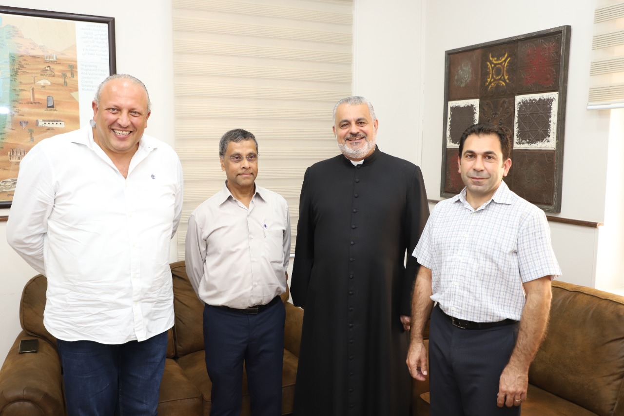 الأمين العام للكاريتاس الدوليّة يزور المملكة، ويشيد بدور كاريتاس الأردن