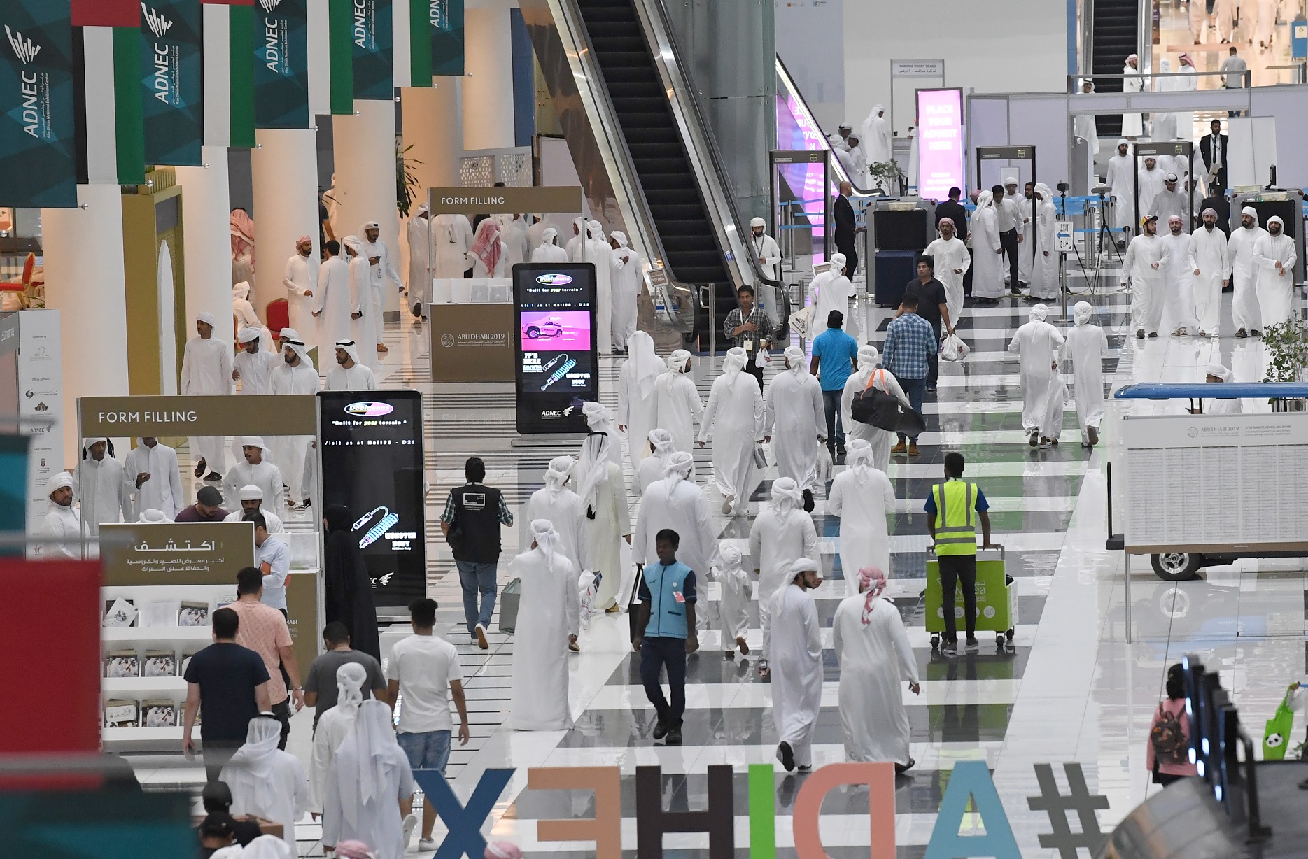 معرض أبوظبي الدولي للصيد والفروسية يستقطب مُشاركة كويتية واسعة 