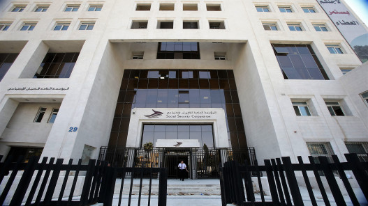 خطة حكومية لتخفيض نسب اشتراكات الضمان الاجتماعي للعاملين الجدد