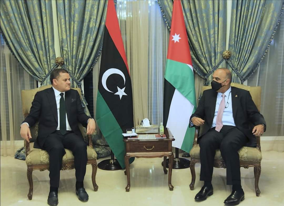 رئيس الوزراء يستقبل في مكتبه بدار رئاسة الوزراء رئيس حكومة الوحدة الوطنية الليبية والوفد المرافق 