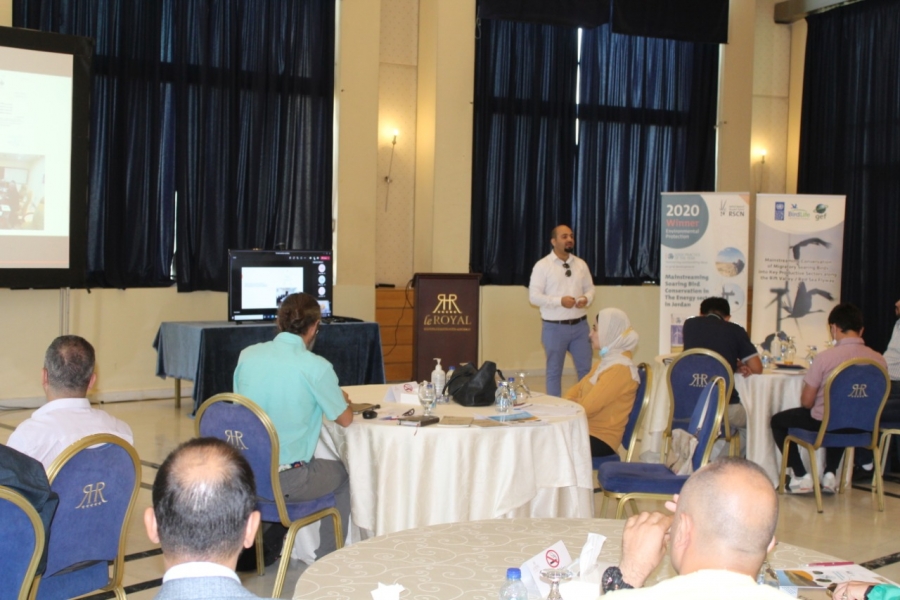 فعالية حول الممارسات العالمية المثلى في حماية الطيور بمحطات طاقة الرياح