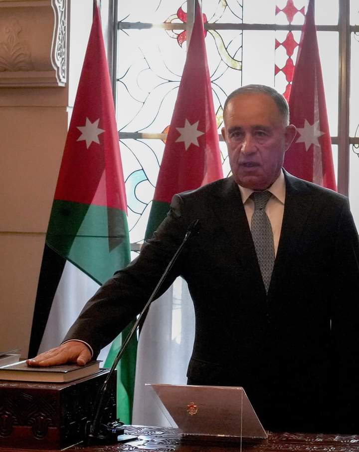 وزير المياه والري يعلن اسماء الشركات المؤهلة لتنفيذ مشروع الناقل الوطني الاردني