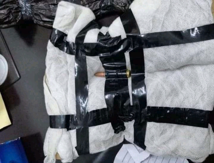 وزير الاشغال يتفقد اعمال اليوم الثالث لمشروع طريق الشحن الجوي  القسطل