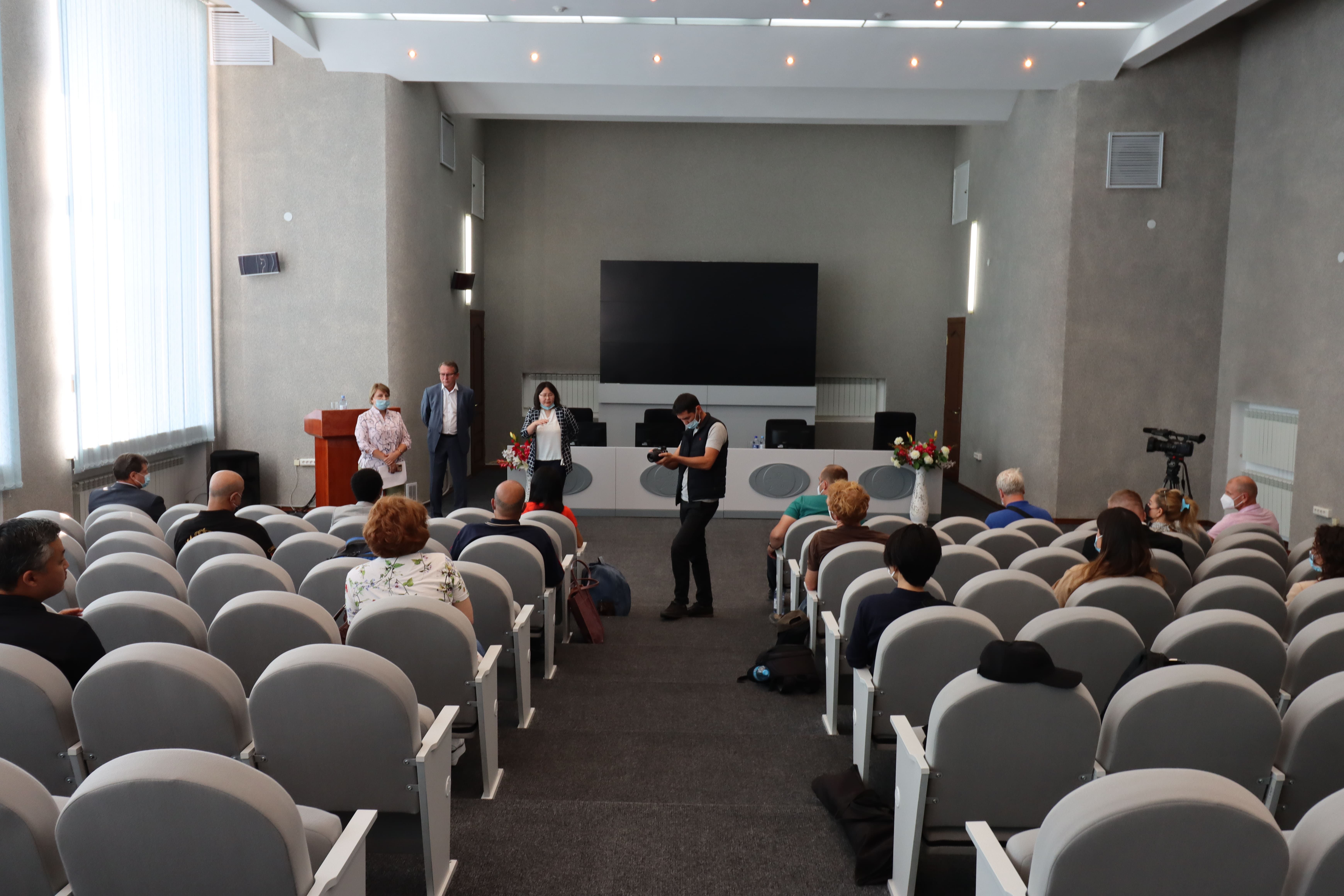 موقع جوهرة العرب الإخباري الشاهد الحيّ في كازاخستان ... كان هناك!!! كازاخستان و (30) عاماً من الجهود لإنقاذ العالم من التجارب والأسلحة النووية (1) / بقلم المستشار محمد الملكاوي / رئيس التحرير