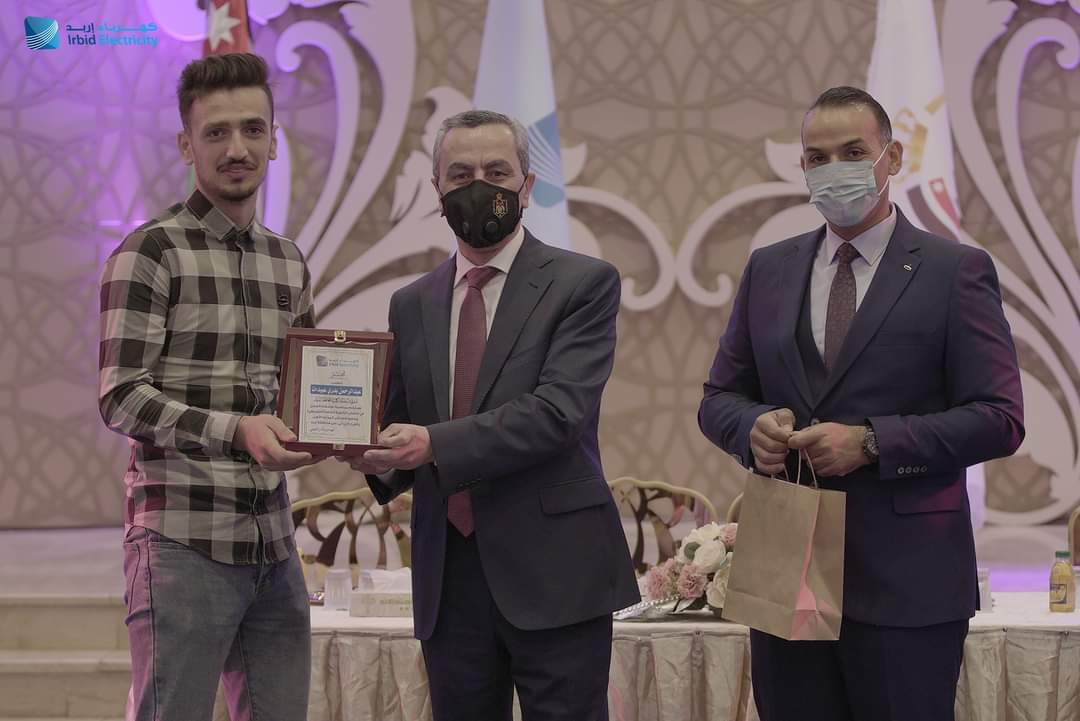 تحت رعاية معالي وزير التربية والتعليم .. كهرباء إربد تكرم أوائل الثانوية العامة 